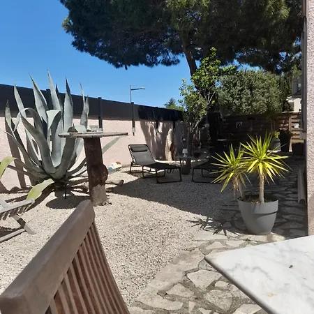 Bed & Breakfast Double Avec Balcon Sérignan